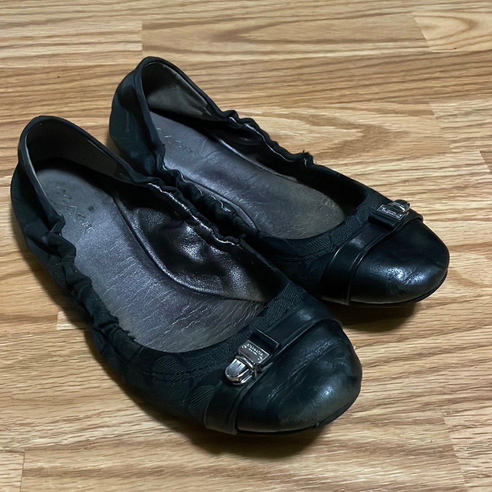 Coach flats size 8